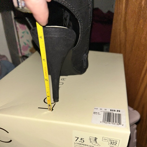 Lauren Conrad Heeled Open Toed bootie - Picture 6 of 6